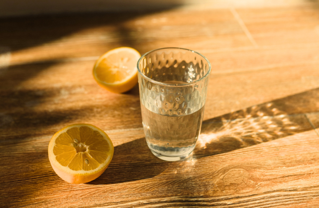 A glass og water and sliced lemons. Kick Start Weight Loss. Brisbane Livewell Clinic