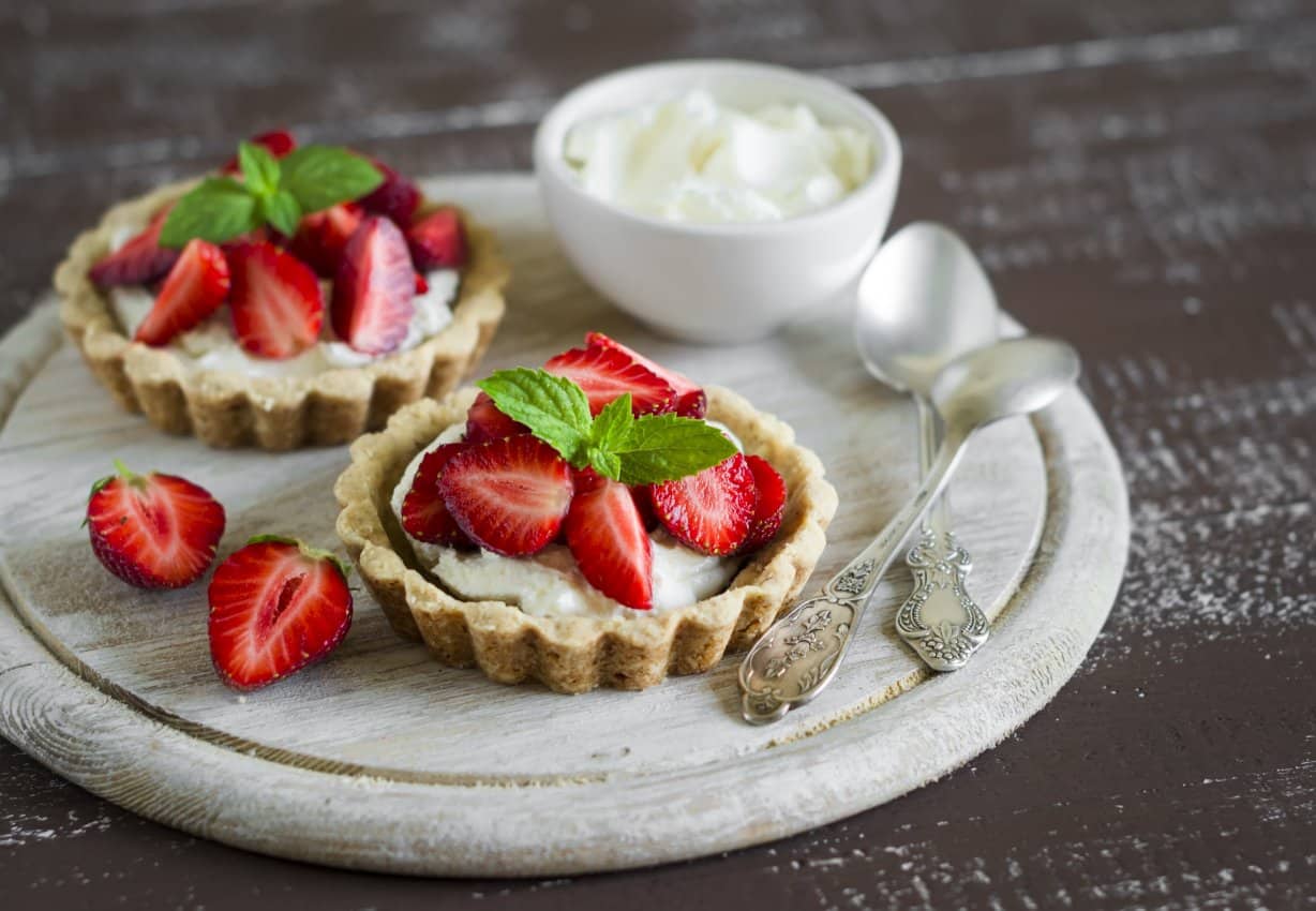Coconut and Pistachio Strawberry Tarts for a Healthy Christmas Treat