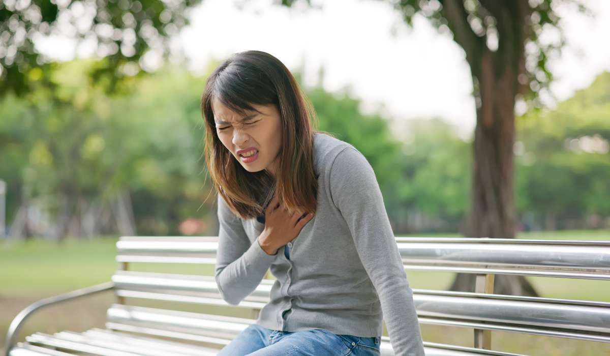 Girl have Cardiovascular Disease. Brisbane Livewell Clinic