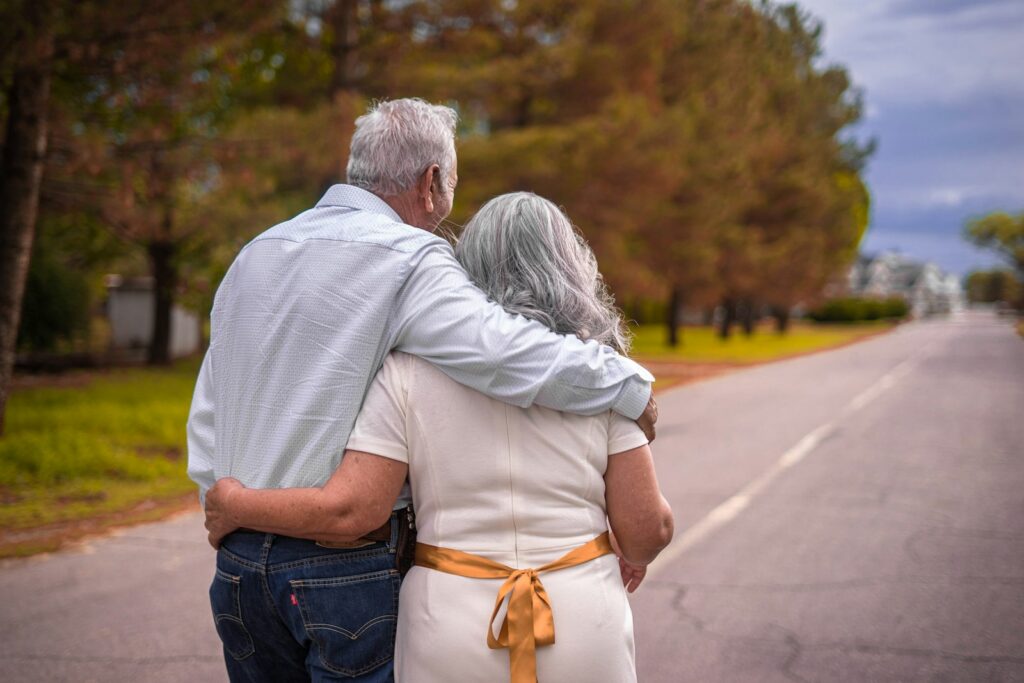 Older couple hugging on the road. Kinesiology near me. Genetic Methylation Test